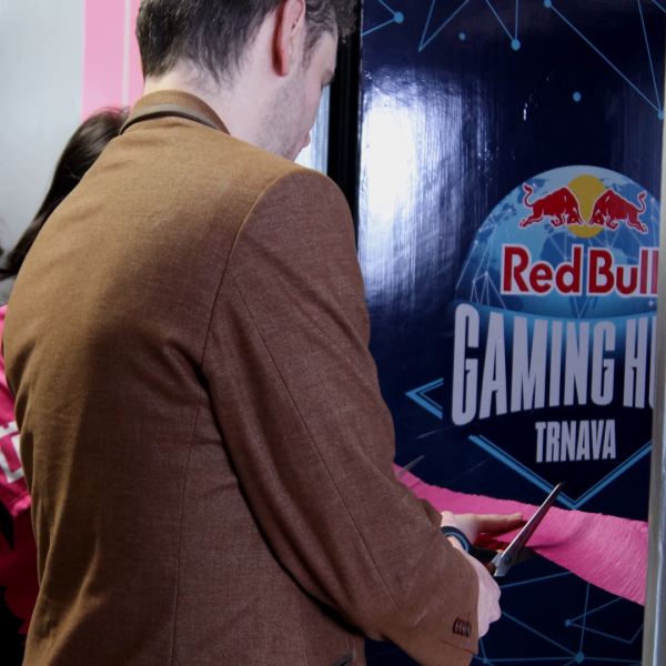 REPORTÁŽ: Otvorenie Red Bull Gaming Hub Trnava